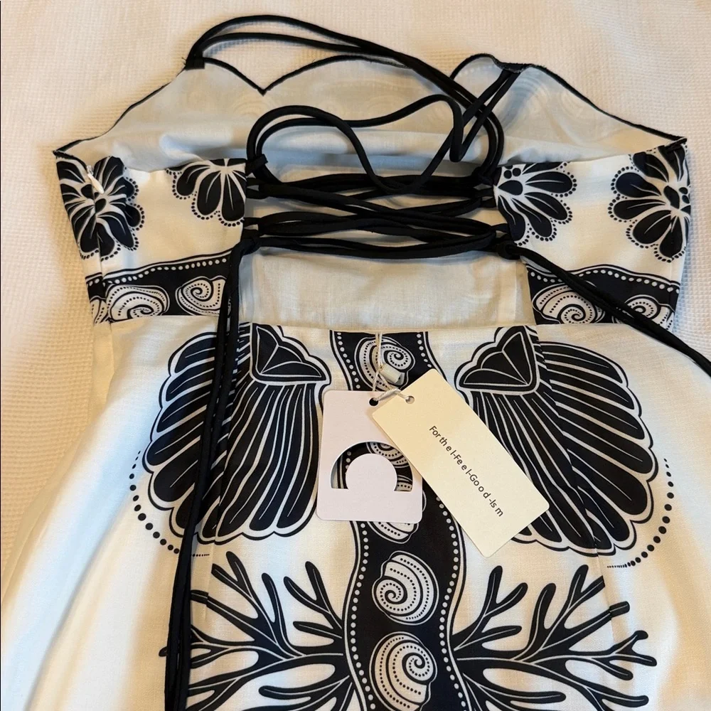 Commense Mini Scalloped Edges Lace Up Sea Shells Size XS NWT - Picture 8 of 15